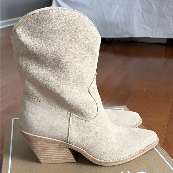 Dolce Vita Tan Heeled Valory Boots - Picture 4 of 6